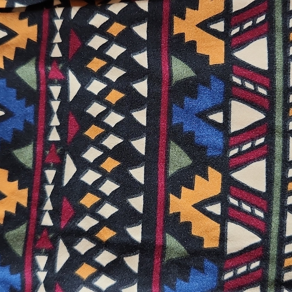 LULAROE LLR OS Patterned Buttery Soft Legging One Size